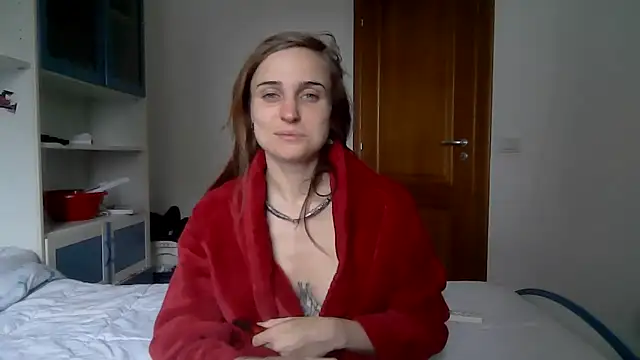 SinnEmily online show from March 22, 10:10 am