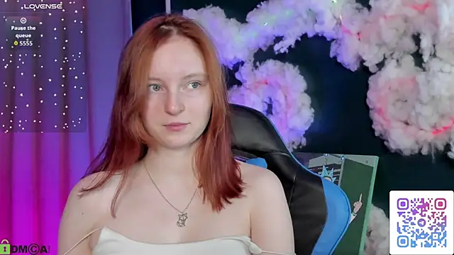 AngelWisee online show from December 18, 3:11 am