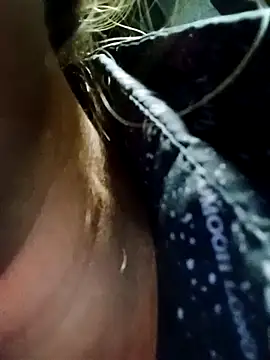 bella-la online show from March 11, 12:42 pm