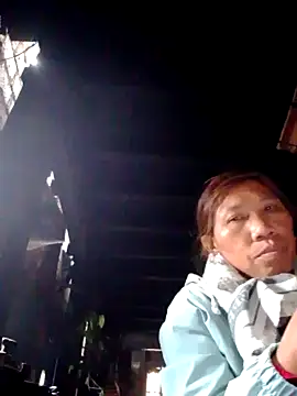 bella-la online show from February 3, 2:53 am