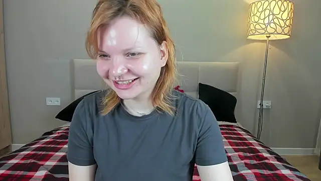 babyyullii online show from April 23, 2:52 am