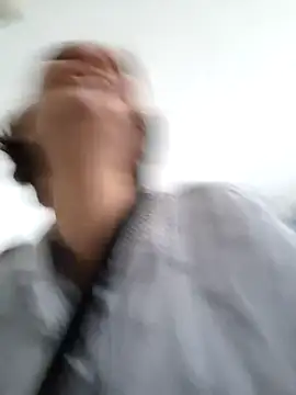 Piediniecollant online show from April 21, 10:22 am