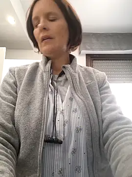 Piediniecollant online show from April 23, 10:34 am