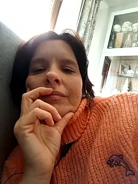 Piediniecollant online show from January 10, 10:31 am