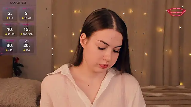 LoreeScialdone online show from January 16, 9:55 pm