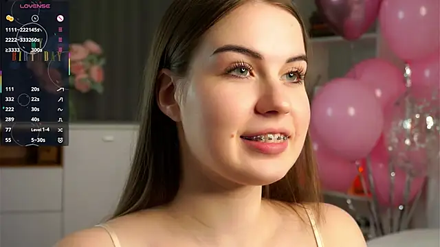 LoreeScialdone online show from October 30, 8:43 pm