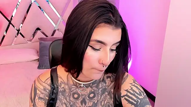 mia jagger online show from April 23, 8:11 pm