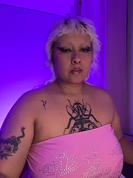 pinkbaddie777 online show from February 4, 2:36 am