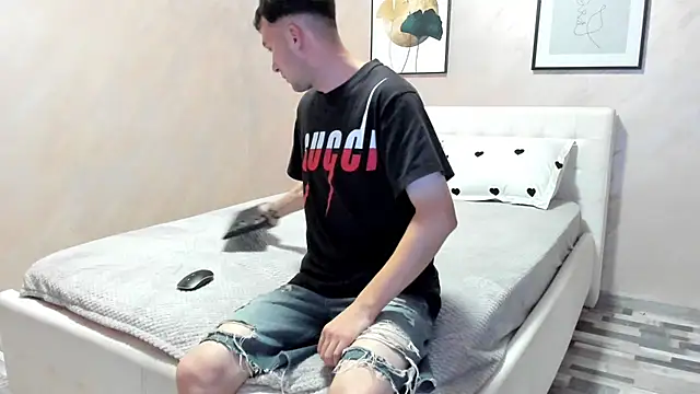 BustyVee99 online show from October 28, 8:46 pm