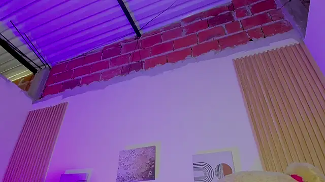 little emiily  online show from November 25, 12:40 pm