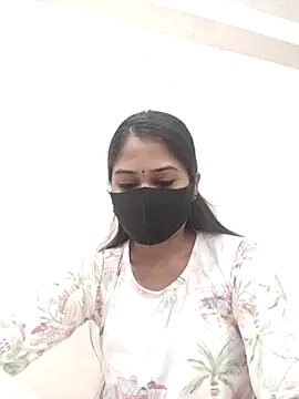 Green LaDY66 online show from November 26, 5:58 pm