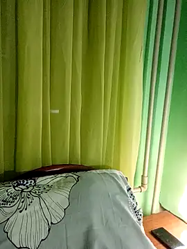 Esenia505 online show from April 3, 2:15 pm