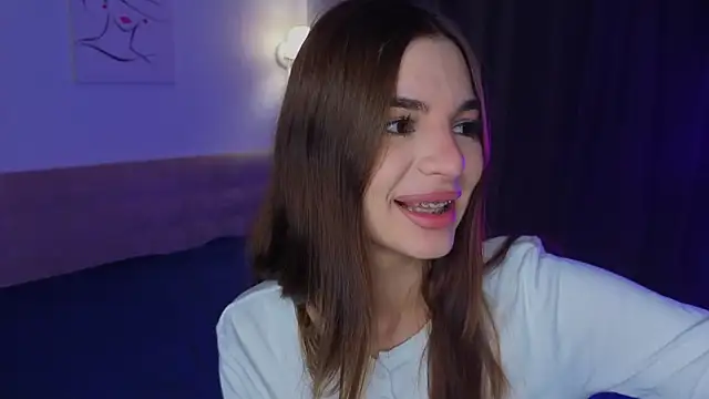 LauraHansil online show from June 13, 7:11 pm