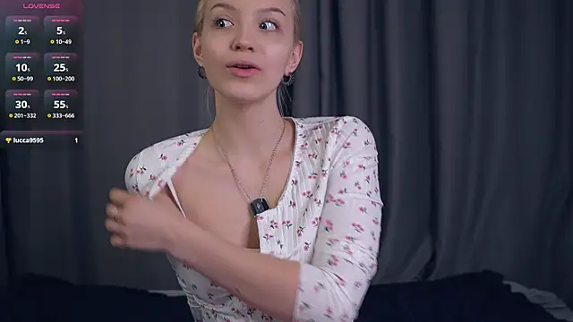 VetaManhardt online show from April 26, 12:08 am