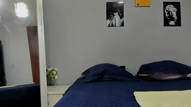 sexynova 93 online show from April 22, 7:55 pm