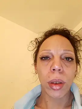 GrotesqueEnergy3 online show from October 31, 10:47 pm