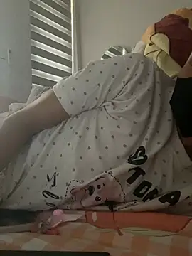 trinhvutrinh online show from April 22, 8:00 am