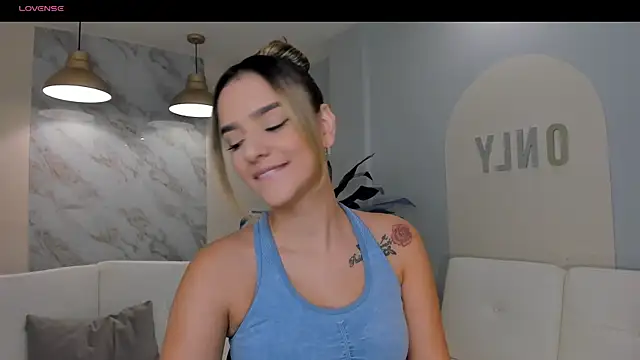 LaurentRosse1 online show from July 9, 7:49 pm