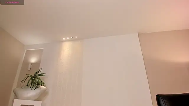 BellaConnorX online show from February 8, 11:40 pm