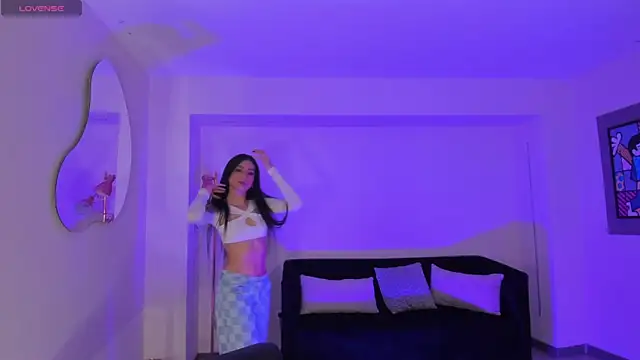 BellaConnorX online show from April 23, 4:09 am