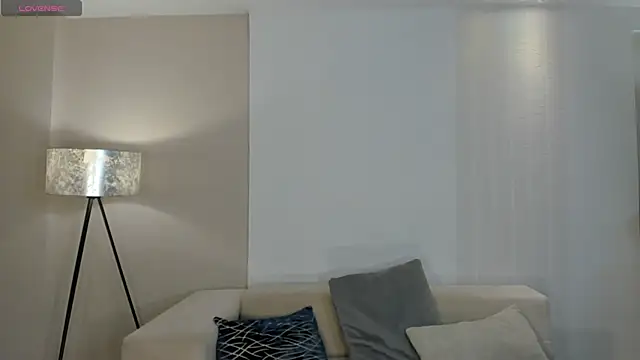 BellaConnorX online show from February 28, 4:56 am