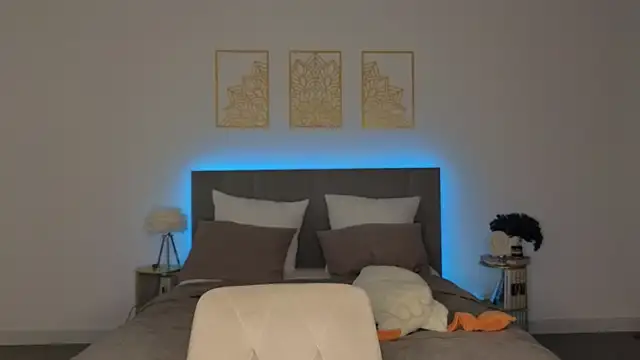 adele armass online show from April 29, 8:47 pm