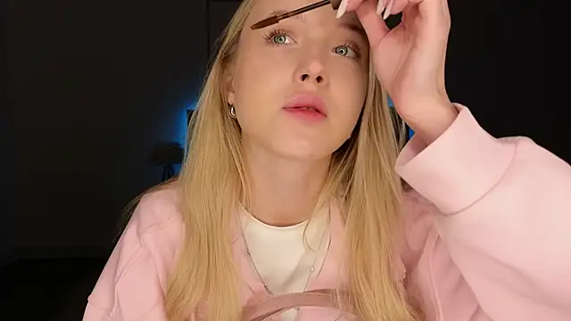 adele armass online show from April 23, 9:06 pm