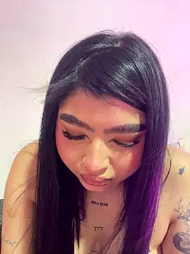 babykw online show from November 10, 11:44 pm