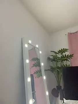 BabyLauritaa online show from June 6, 9:21 pm