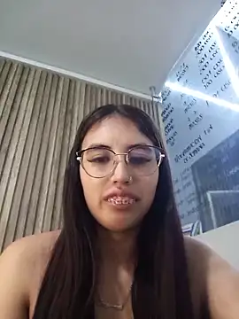 Valk submissive online show from April 28, 3:54 am