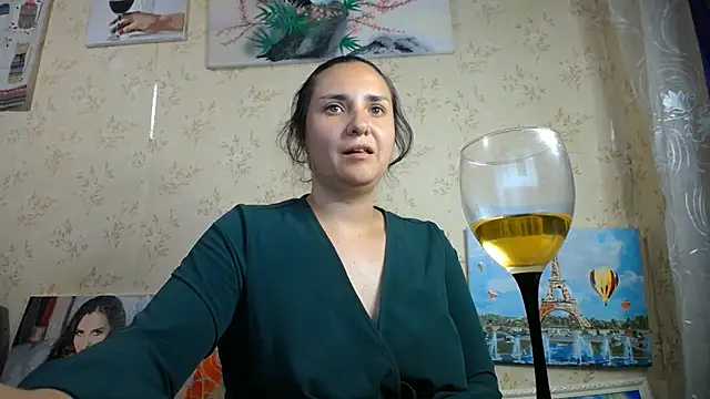 VoulezVous Angel online show from June 5, 6:25 pm