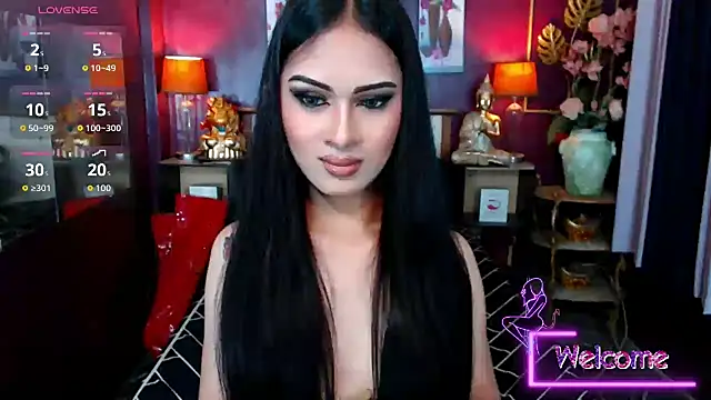 Plastique PATRICIA online show from March 1, 9:42 am