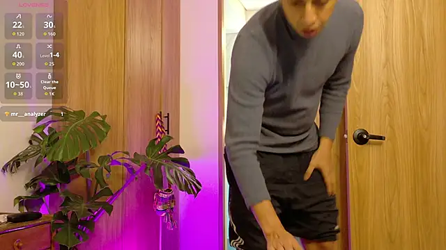 LovesKingdom online show from March 3, 1:50 pm