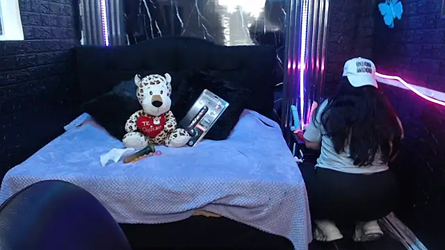 lehia 285 online show from June 2, 1:34 pm
