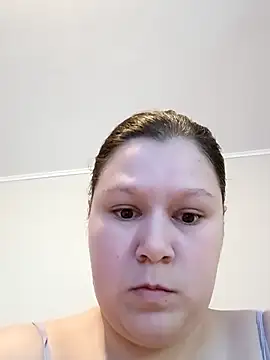 GlitterAuburn online show from February 23, 12:59 pm