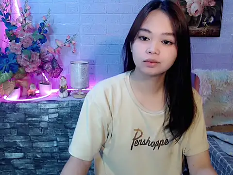 lustfullakim online show from June 7, 8:59 pm