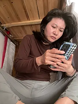 daaqnn online show from April 18, 12:57 am