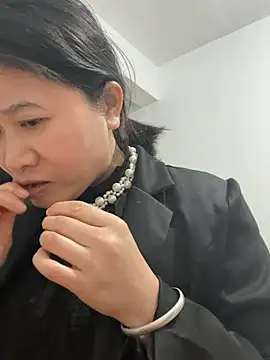 daaqnn online show from April 23, 12:29 pm