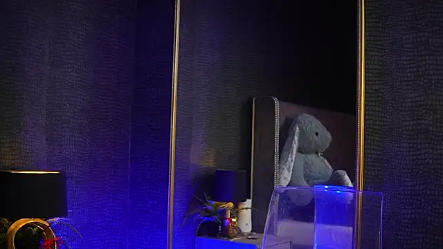 GiaEasyIce online show from April 26, 8:17 pm