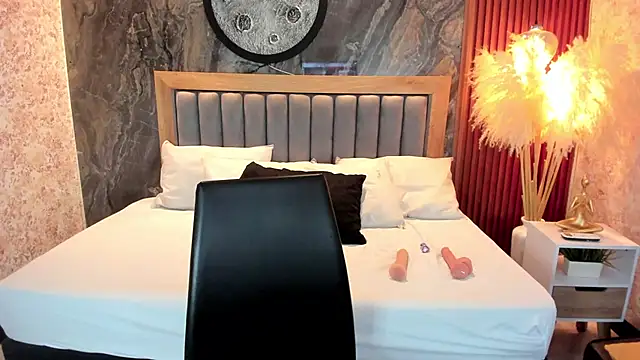 Valery Shadey online show from December 15, 8:03 pm