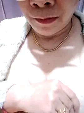 small-house123 online show from December 17, 11:09 pm