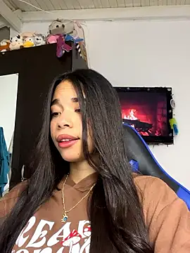 Milleradhara24 online show from January 5, 11:30 pm