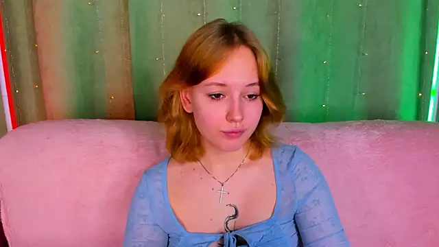 RikkiChoco online show from April 21, 1:42 am