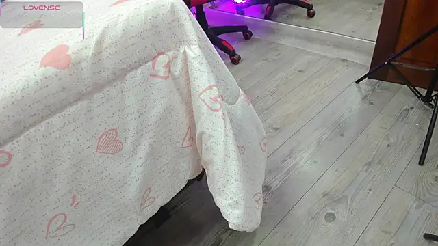 kendra london online show from March 27, 11:11 am