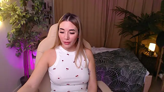 Rosie Mac online show from November 23, 1:19 am