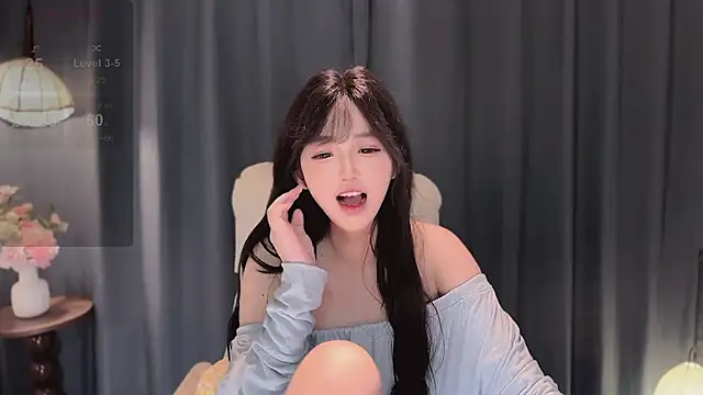 Yaiyigirl online show from April 24, 4:10 pm