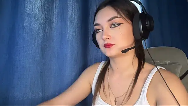 TwotyBright online show from December 17, 10:08 am