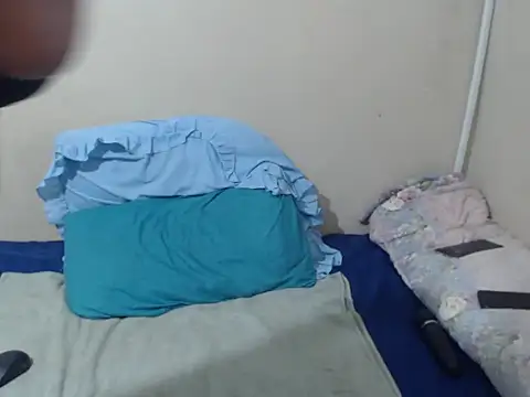 SexyLipss  online show from April 26, 1:42 pm