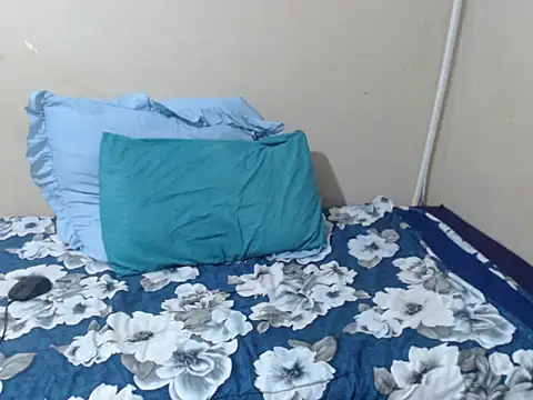 SexyLipss  online show from April 21, 4:19 am