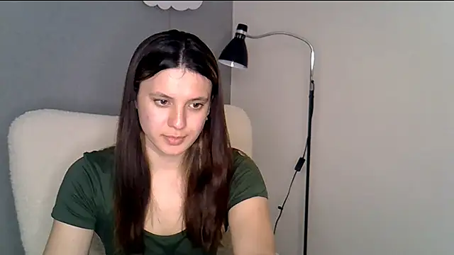 KiraHoney online show from April 23, 7:27 pm